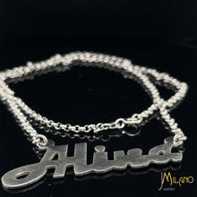 Lade das Bild in den Galerie-Viewer, Individuelle 585er Gold Namenskette - Elegante Schriftart