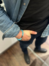 Lade das Bild in den Galerie-Viewer, Elastischer Fitness Kugelarmband mit hantelförmigen Legierungsanhänger (Edelstahl) / türkis-blau silber/gold/schwarz