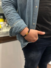Lade das Bild in den Galerie-Viewer, Elastischer Fitness Kugelarmband mit hantelförmigen Legierungsanhänger (Edelstahl) / Schwarzmatt Gold