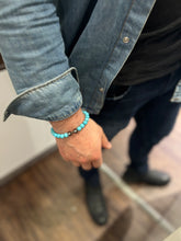 Lade das Bild in den Galerie-Viewer, Elastischer Fitness Kugelarmband mit hantelförmigen Legierungsanhänger (Edelstahl) / türkis-blau silber/gold/schwarz