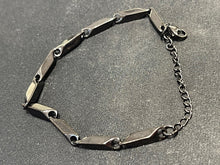 Lade das Bild in den Galerie-Viewer, Herrenschmuck | Gliederarmband (Edelstahl) in Schwarz/Silber/Vergoldet Farben