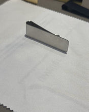 Lade das Bild in den Galerie-Viewer, NEU! Schlanke Edelstahl Geldklammer + (kostenlose) Gravur