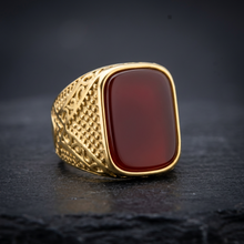 Lade das Bild in den Galerie-Viewer, vergoldet_Siegelreing_rot_onyx