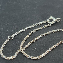 Lade das Bild in den Galerie-Viewer, Kostenlose Gravur + Anhänger | 3D Säulen Silber-Anhänger (Baren) mit Kette in Matt-Optik