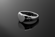 Lade das Bild in den Galerie-Viewer, Damenring aus Edelstahl in Herzform – individuell gravierbar
