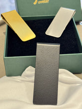 Lade das Bild in den Galerie-Viewer, Hochwertige Geldklammer aus Edelstahl inkl. kostenloser Gravur