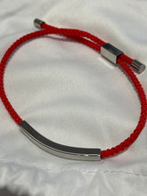 Lade das Bild in den Galerie-Viewer, NEU| Geflochtene Platten-Armbänder  | Personalisierte Edelstahl-Armband  + kostenlose Gravur
