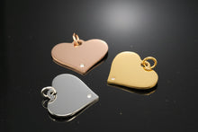 Lade das Bild in den Galerie-Viewer, Herzanhänger mit Zirkon – Edelstahl Schmuck mit Gravur
